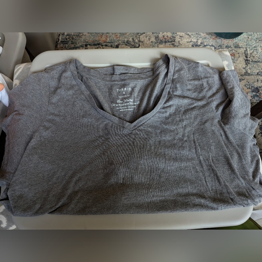 Torrid T-Shirt Size 4